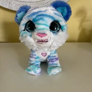 Fur Real North the Sabertooth Kitty Interactive Toy Hasbro Kids Stuffed Animal
